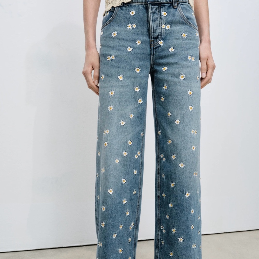 Floral Embroidered Women's Jeans